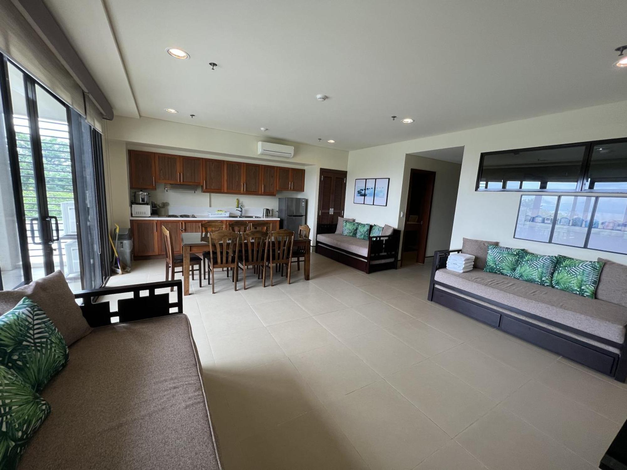 Anvaya Cove Short Term Rental Condos Morong  Bilik gambar